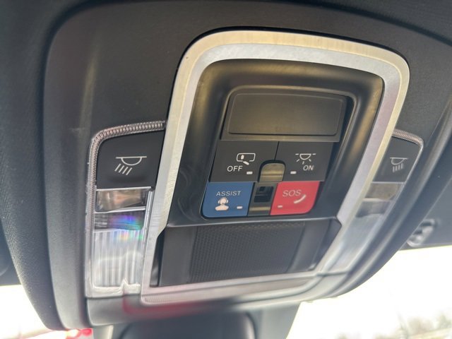 Used 2024 RAM 1500 Laramie image 16