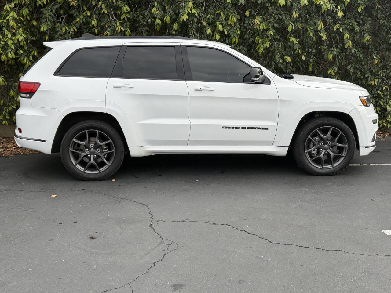 Used 2020 Jeep Grand Cherokee Limited X image 7