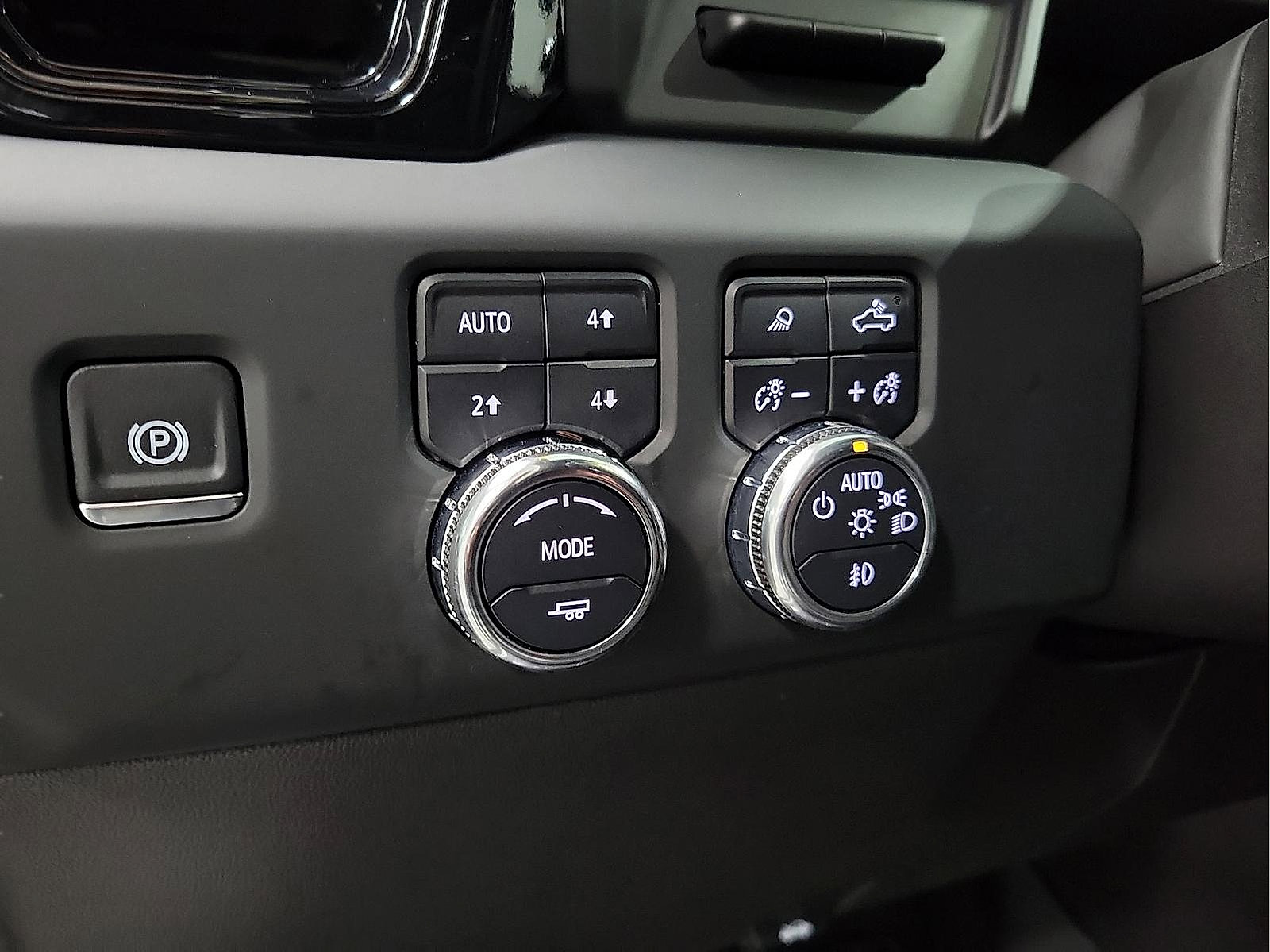 Used 2024 GMC Sierra 1500 AT4X w/ AT4X AEV Edition image 14