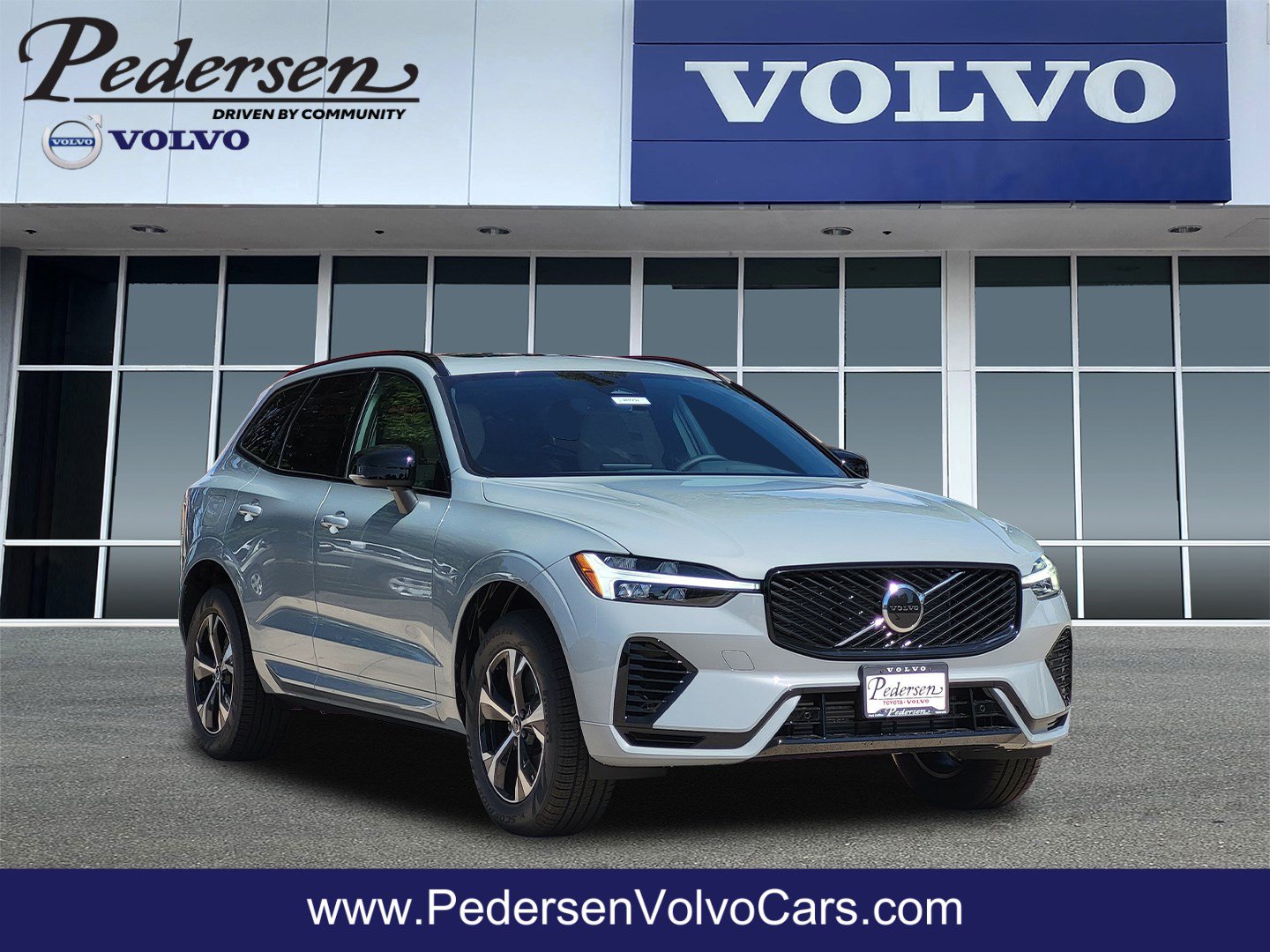 New 2026 Volvo XC60 T8 Core