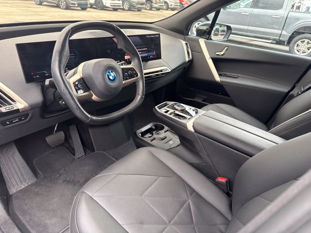 Used 2024 BMW iX xDrive50 AWD/4WD image 10