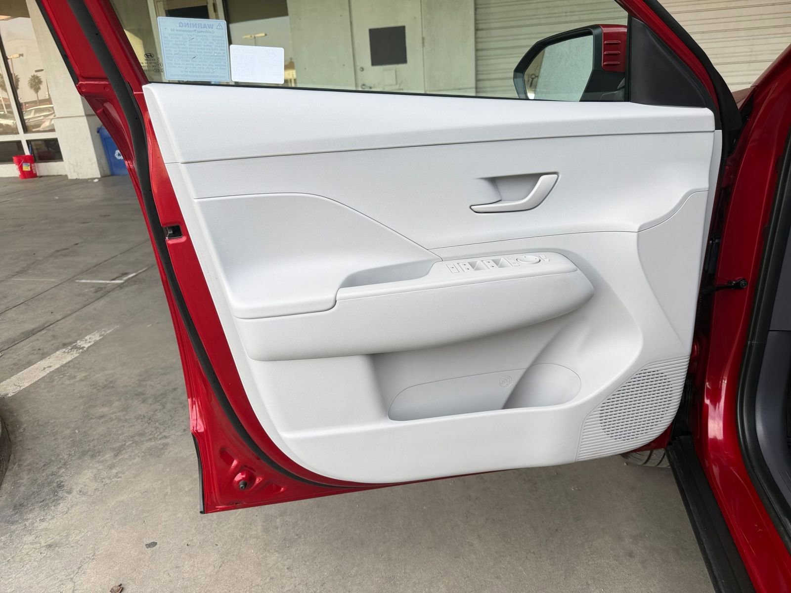 Used 2025 Hyundai Kona SEL image 18