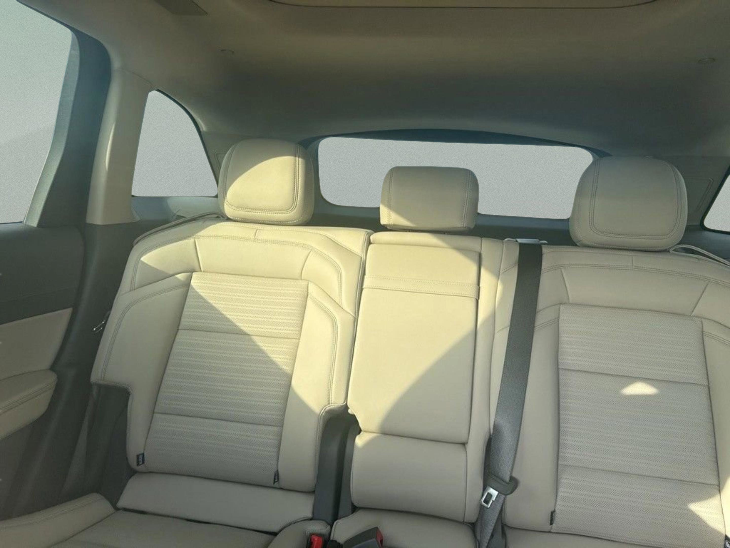 Used 2025 Lincoln Nautilus Reserve image 28