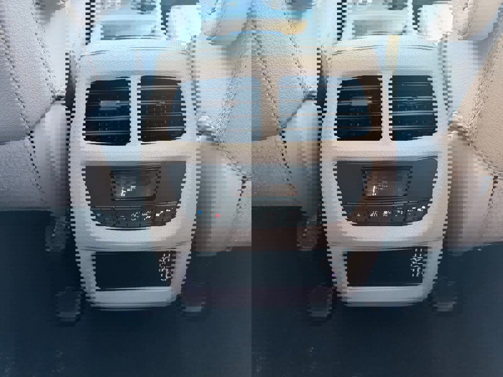 Used 2022 Honda Pilot Special Edition image 12