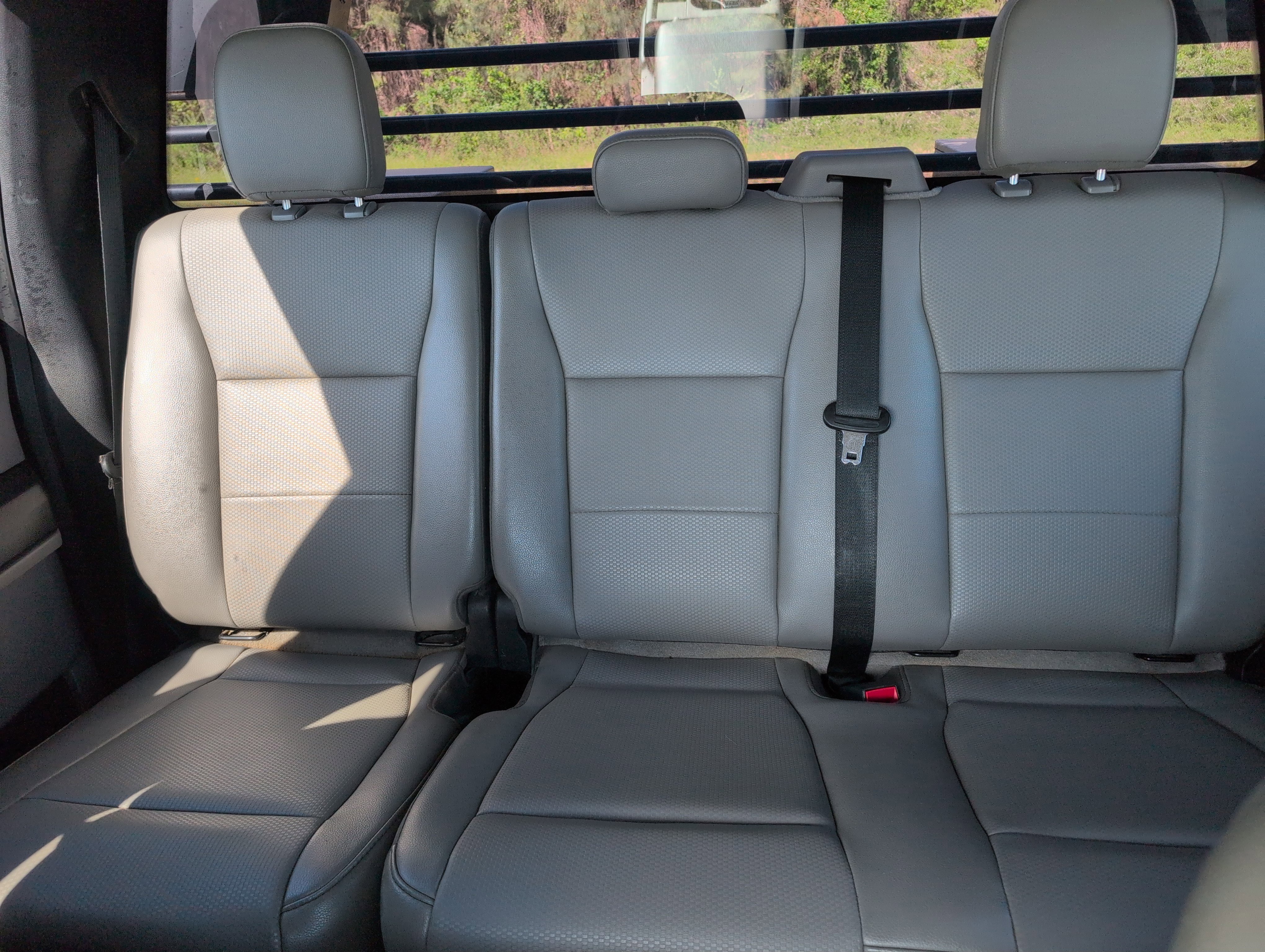 Used 2021 Ford F550 4x4 Crew Cab Super Duty w/ Power Equipment Group image 24