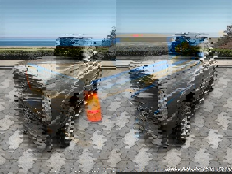 Used 2004 Chevrolet Silverado 2500 LT image 13