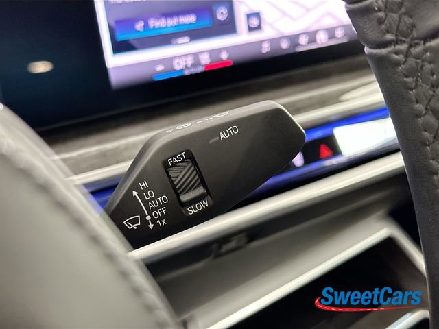 Used 2025 BMW 740i xDrive image 21