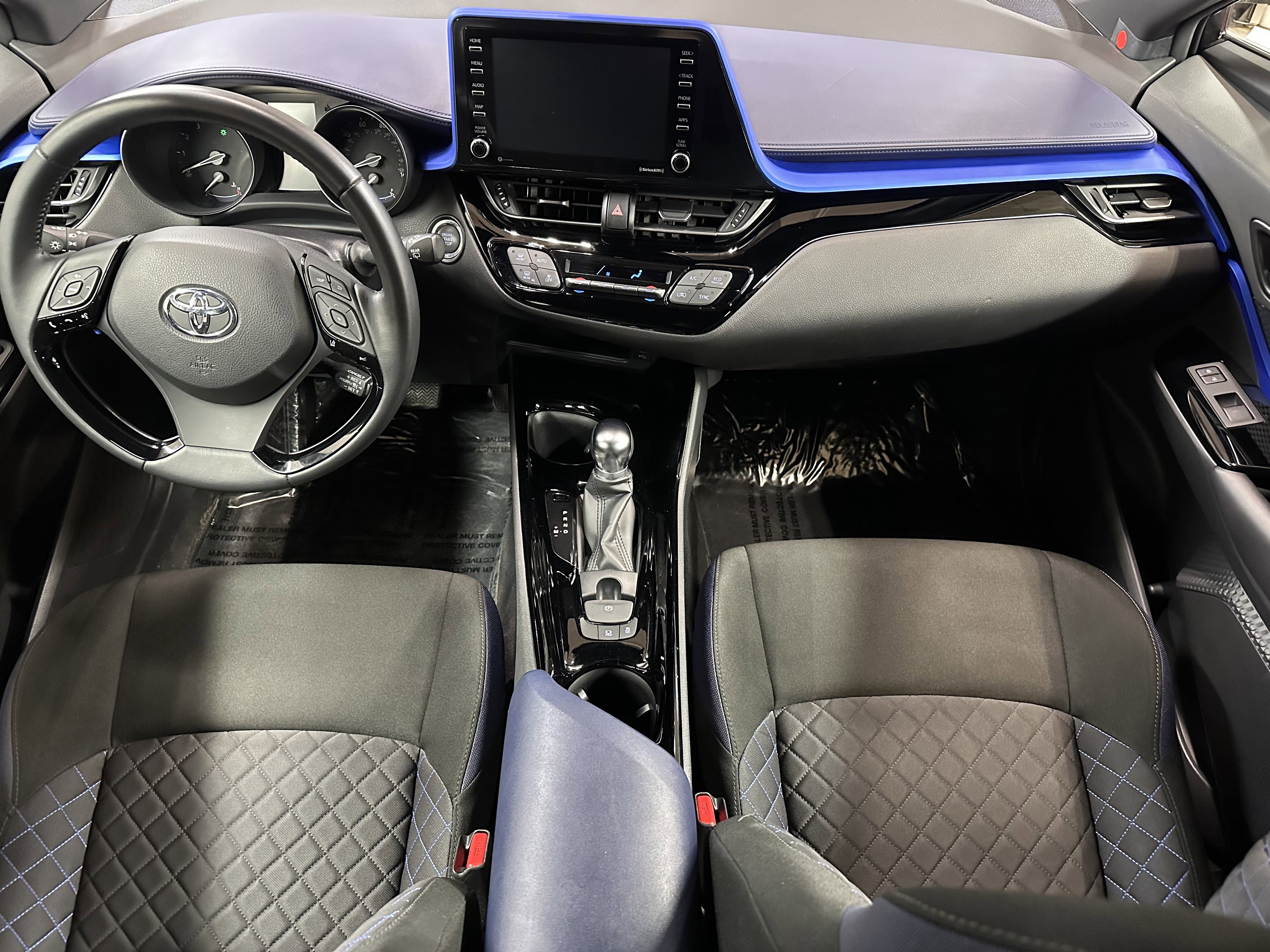 Used 2020 Toyota C-HR XLE image 11