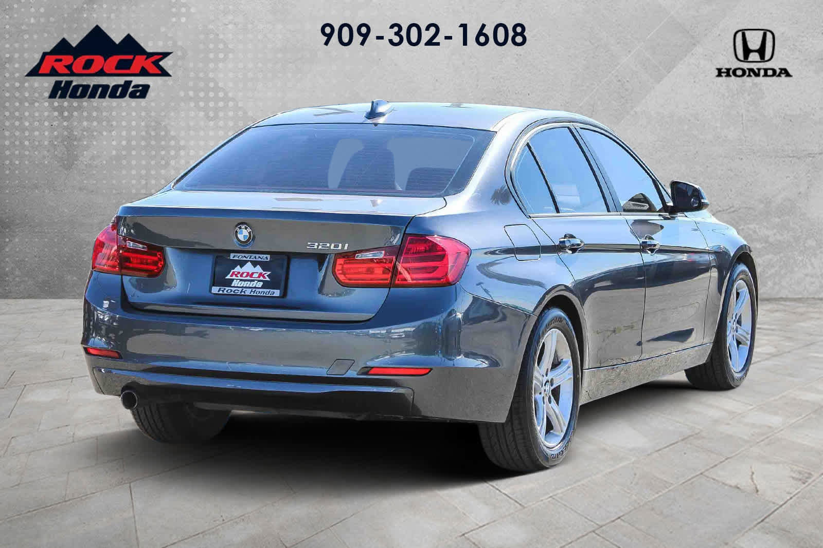 Used 2015 BMW 320i Sedan image 4