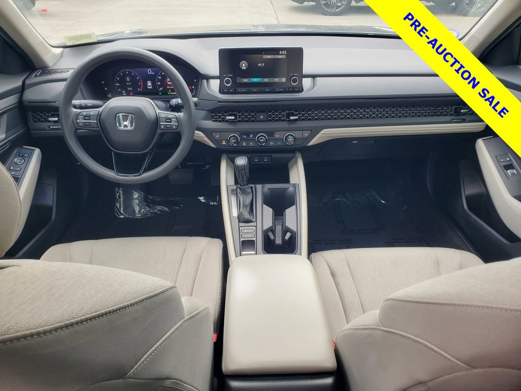 Used 2025 Honda Accord SE image 9