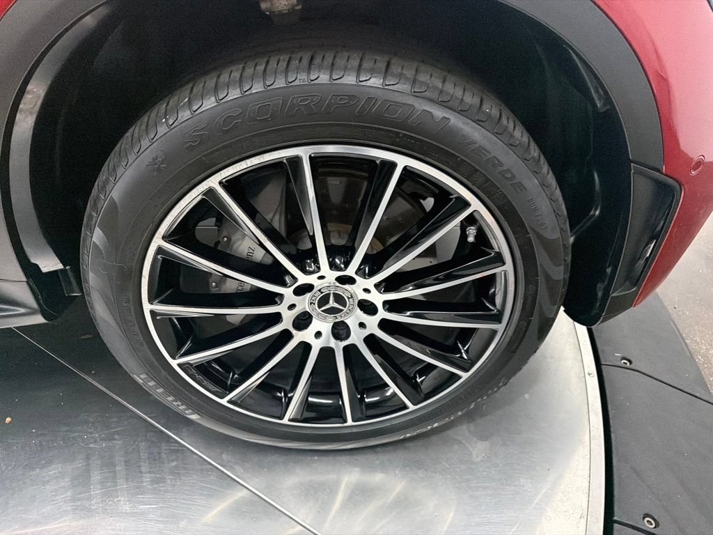 Used 2022 Mercedes-Benz GLC 300 image 10