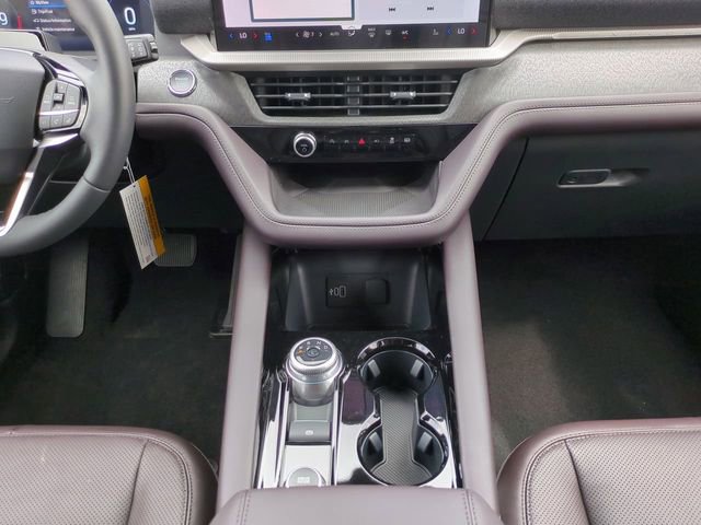 New 2026 Ford Explorer Platinum w/ LUX Leather Package image 21