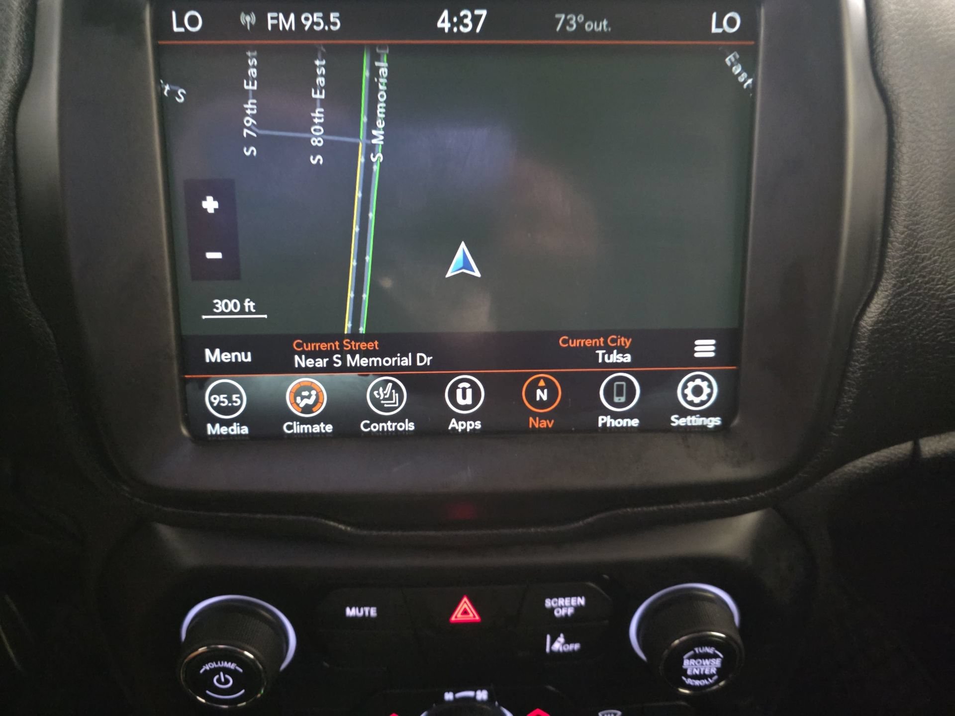 Used 2022 Jeep Renegade Altitude w/ Convenience Group AWD/4WD image 21