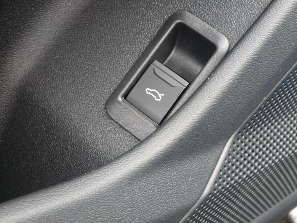 New 2026 Audi A6 Premium Plus AWD/4WD image 36