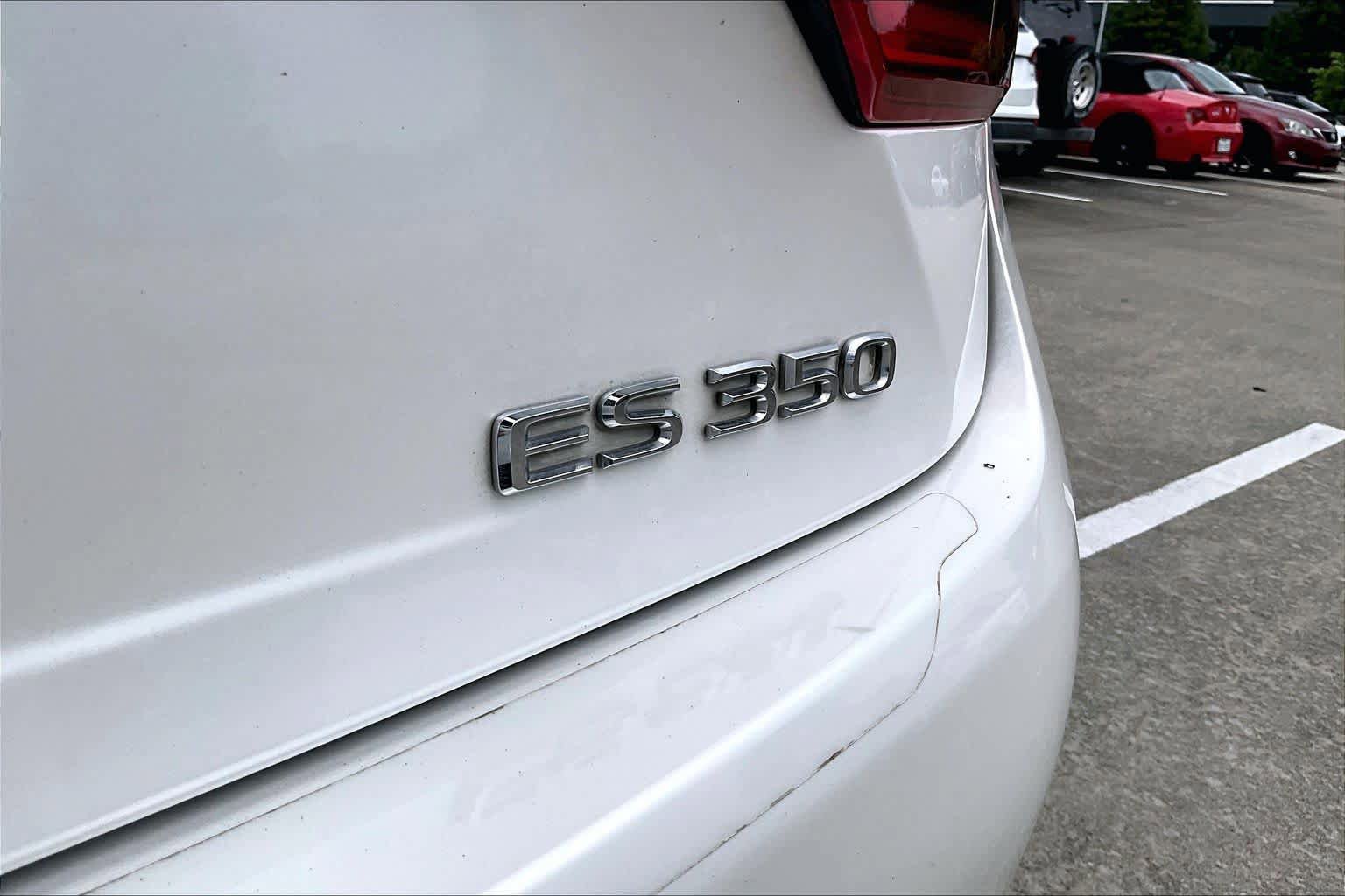 Used 2018 Lexus ES 350 w/ Luxury Package w/Wood Trim FWD image 28