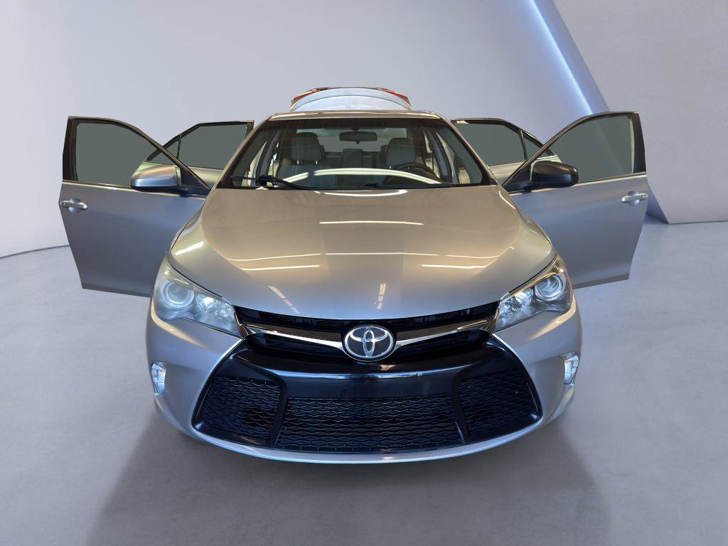 Used 2016 Toyota Camry SE FWD image 10