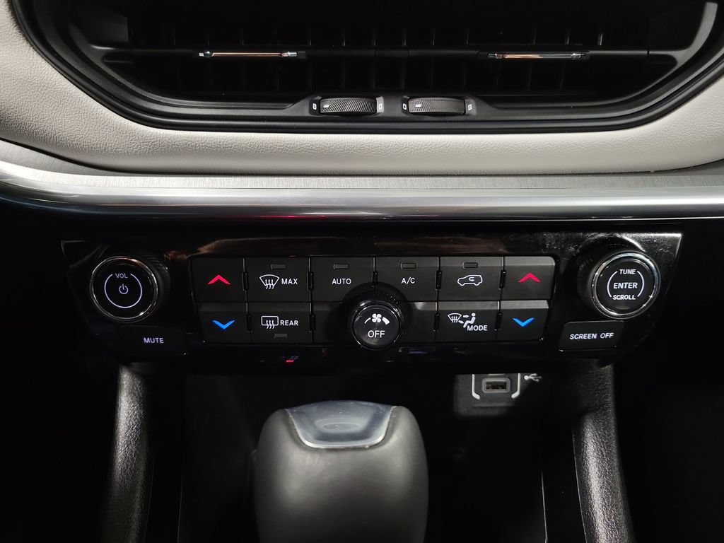 Used 2024 Jeep Compass Limited AWD/4WD image 17