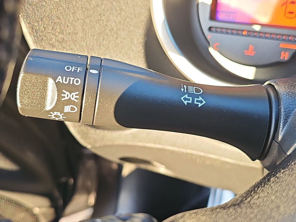 Used 2017 Nissan 370Z w/ Sport Package image 25