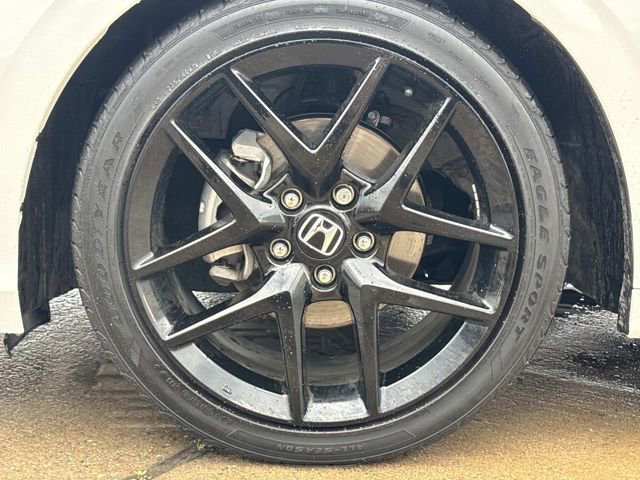 Used 2025 Honda Civic Sport image 6