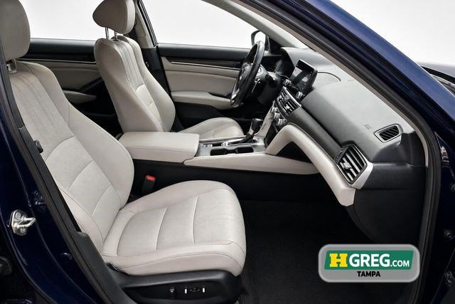 Used 2018 Honda Accord Touring image 11