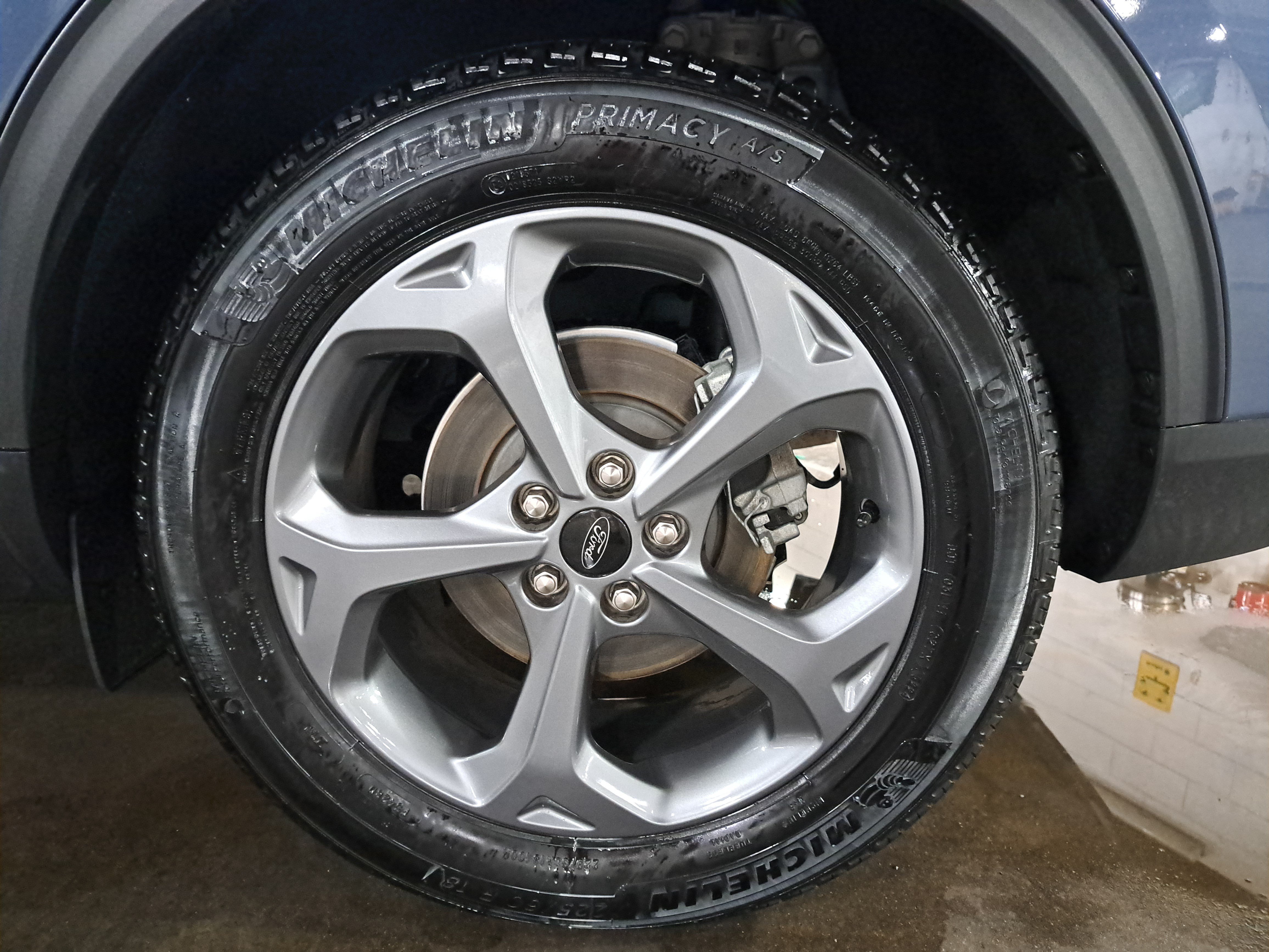 Used 2025 Ford Escape ST-Line FWD image 32