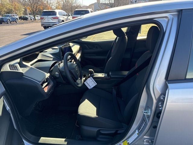 New 2026 Toyota Prius Plug-In Hybrid FWD image 9