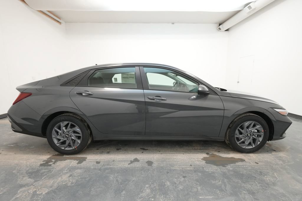 New 2026 Hyundai Elantra Blue w/ Cargo Package image 9