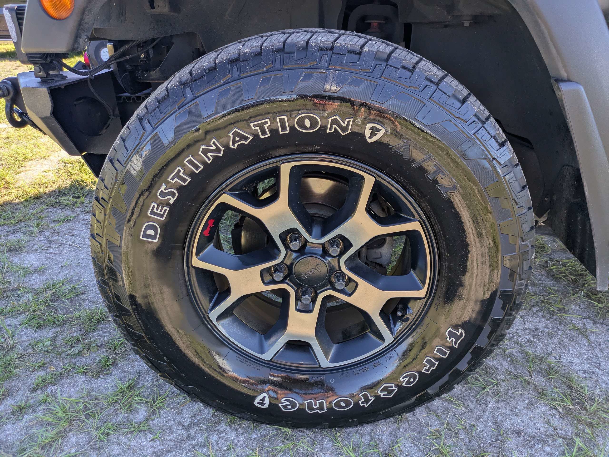 Used 2014 Jeep Wrangler Unlimited Rubicon w/ Connectivity Group AWD/4WD image 13