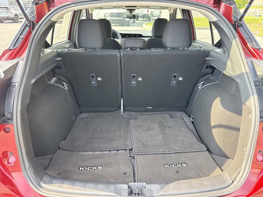 Used 2024 Nissan Kicks SR FWD image 22