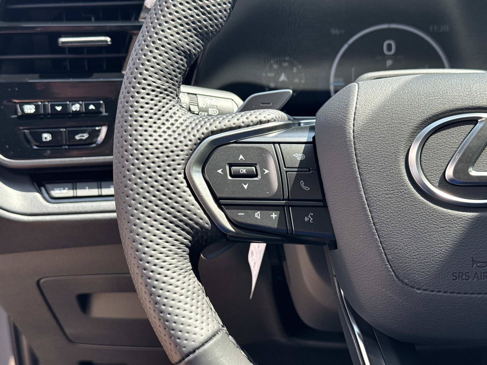 New 2026 Lexus TX 500h AWD image 27