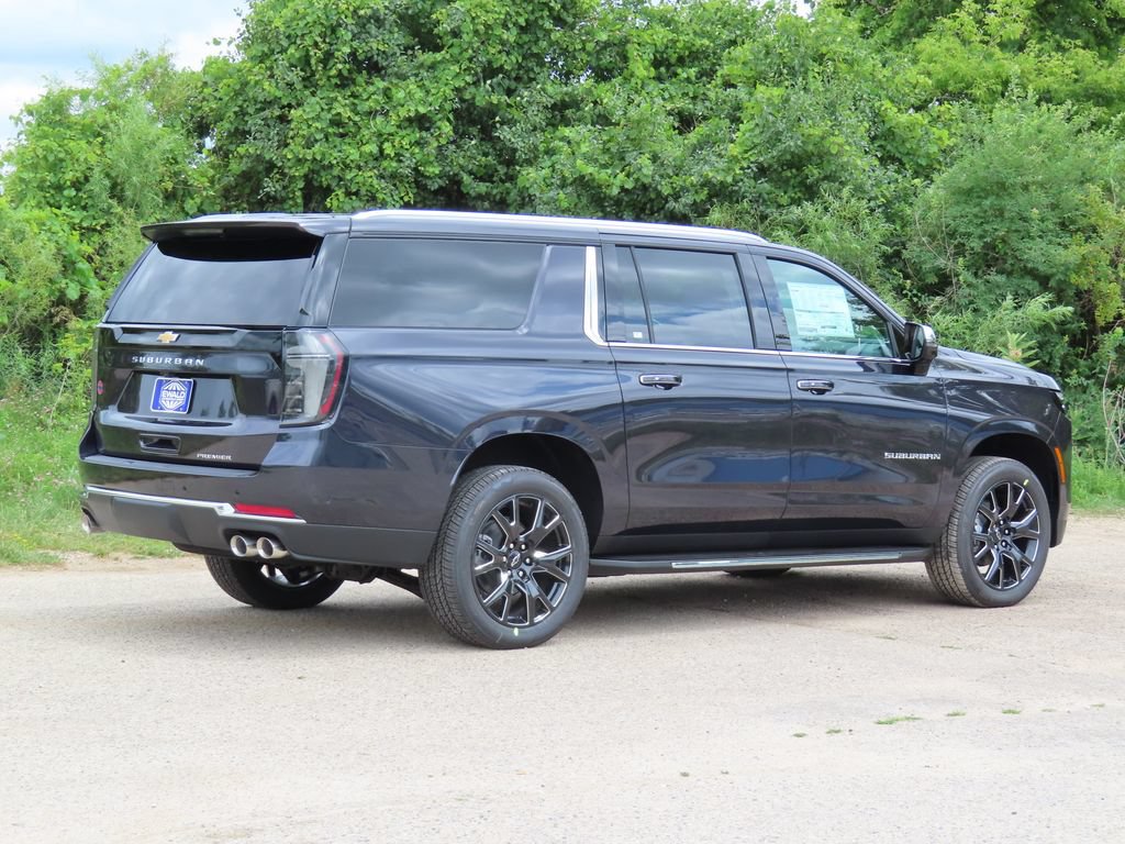 New 2026 Chevrolet Suburban Premier w/ Sun And Tow Package AWD/4WD image 3