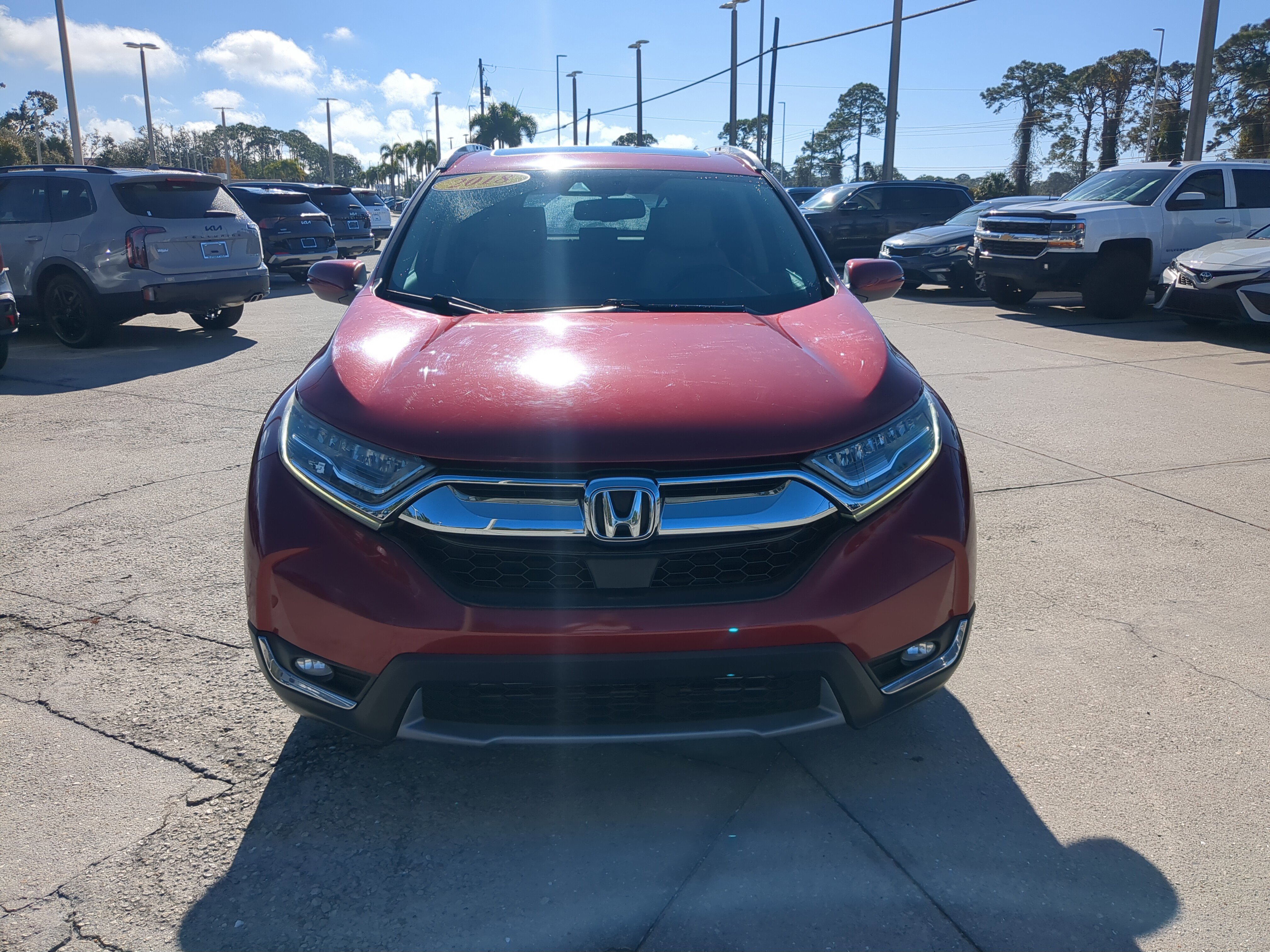 Used 2018 Honda CR-V Touring image 2