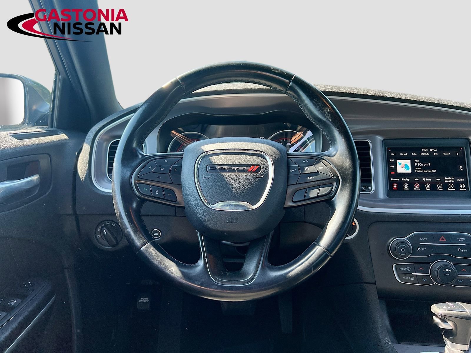 Used 2022 Dodge Charger SXT image 29