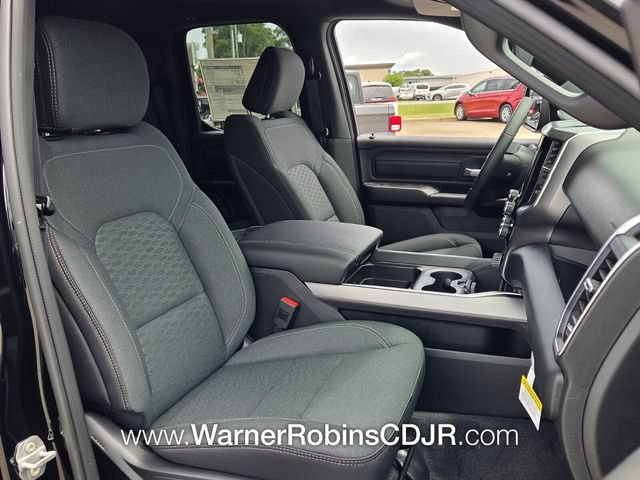 New 2026 RAM 1500 Express AWD/4WD image 16