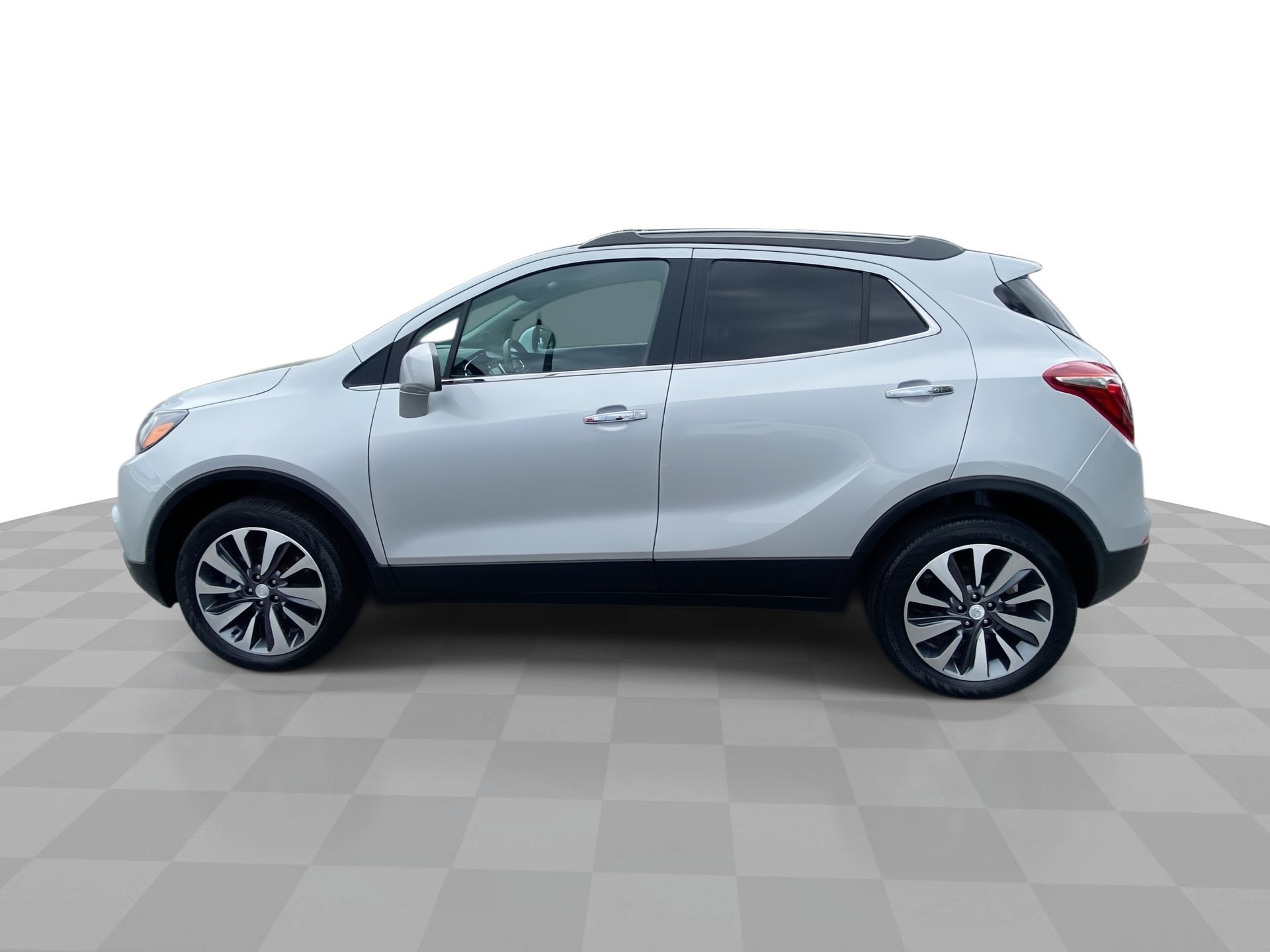 Used 2022 Buick Encore Preferred w/ Safety Package AWD/4WD image 5