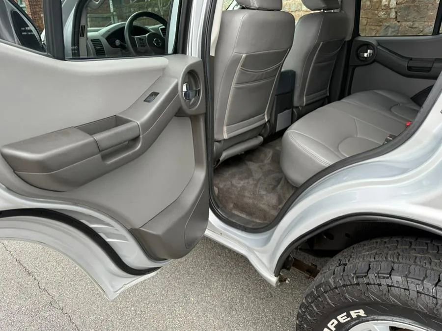 Used 2015 Nissan Xterra S w/ Value Package image 28