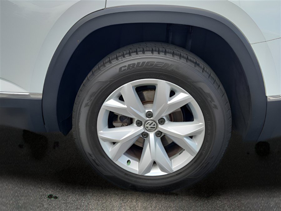 Used 2018 Volkswagen Atlas SEL FWD image 31