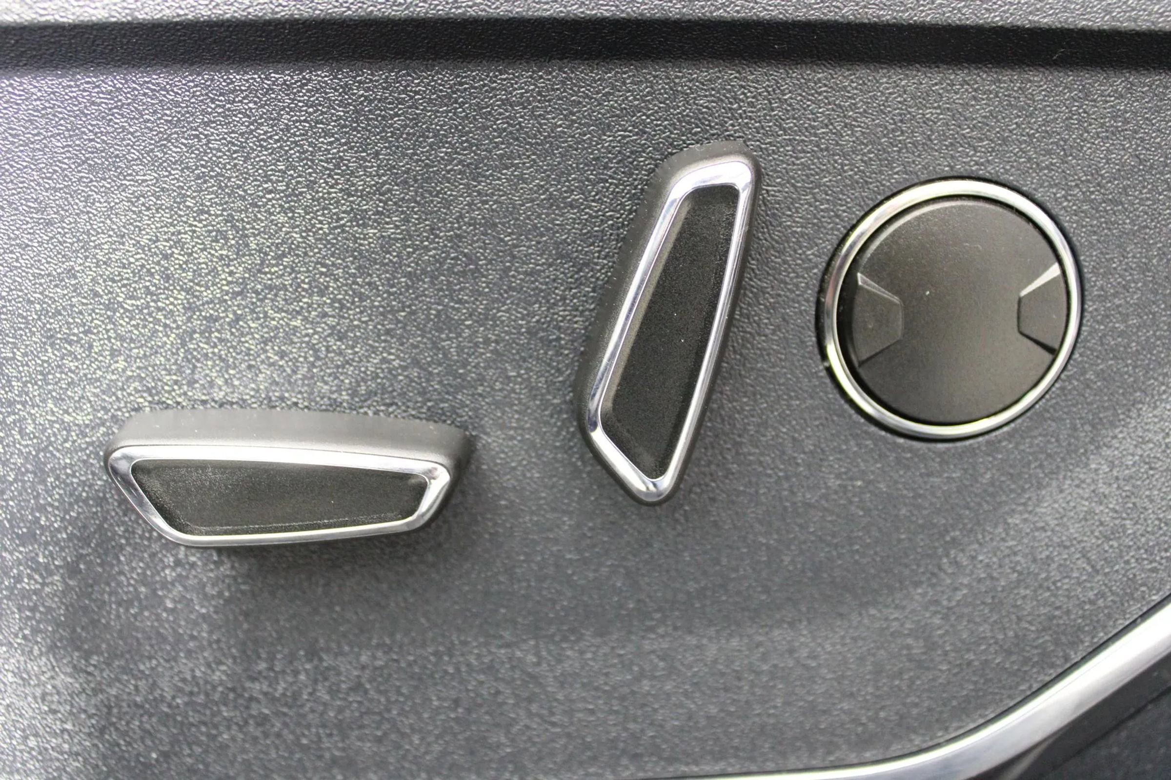 Used 2021 Ford F150 Lariat image 36