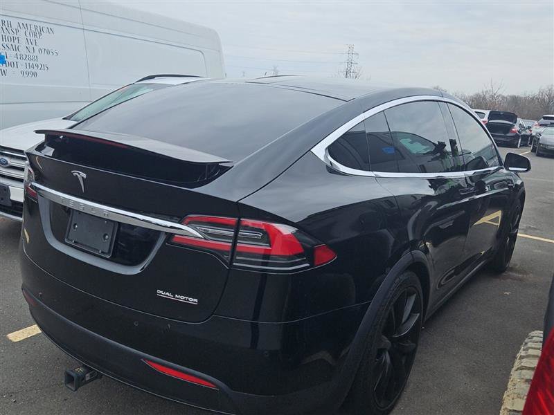 Used 2020 Tesla Model X Performance image 10