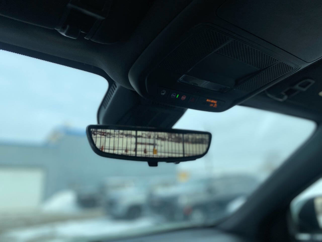 Used 2025 Chevrolet Equinox LT w/ Safety and Technology Package image 24