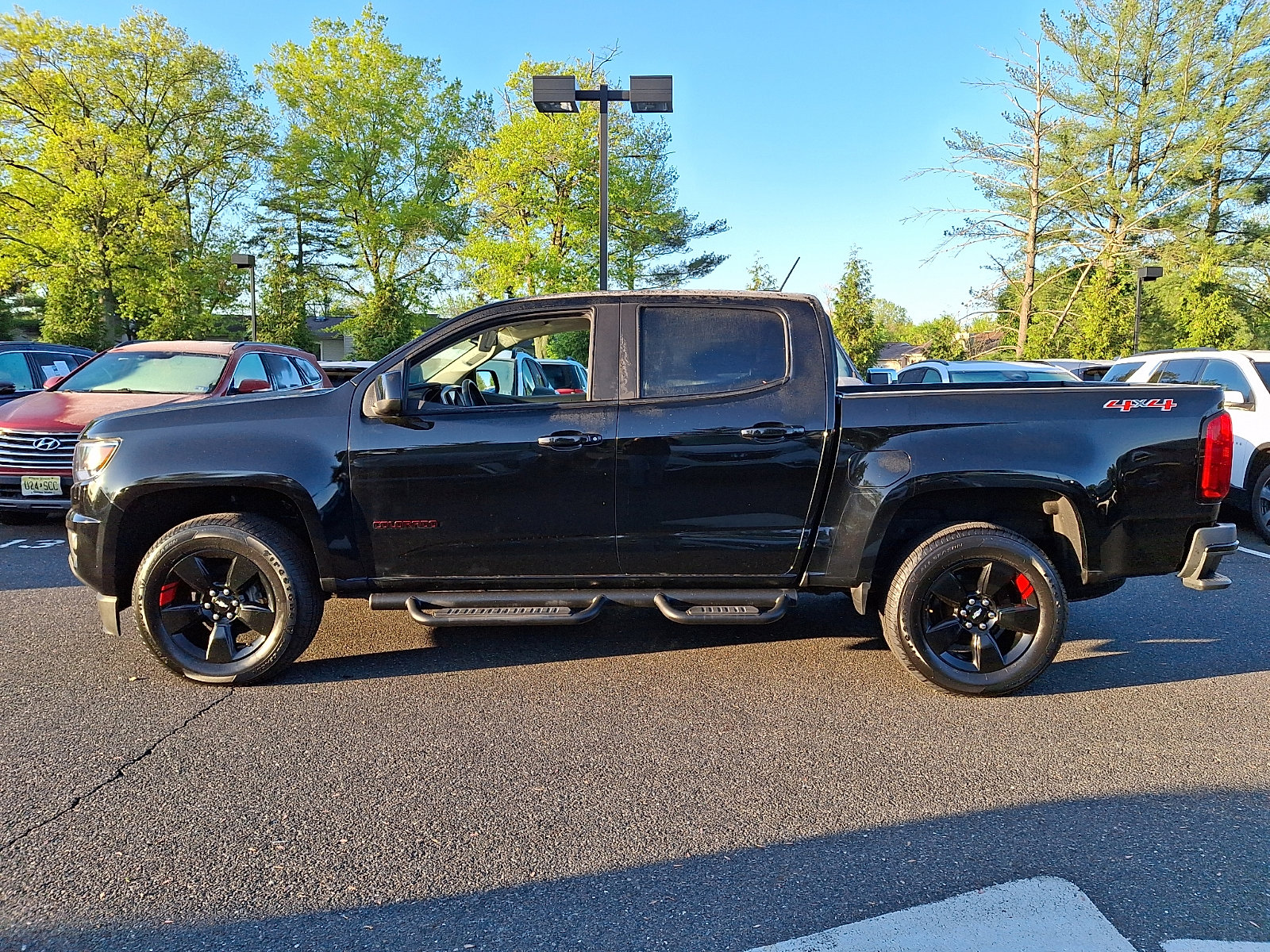 Used 2019 Chevrolet Colorado LT w/ Redline Special Edition image 7