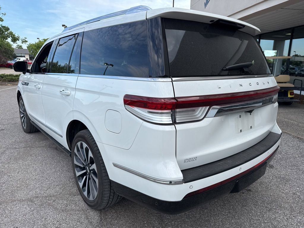 Used 2022 Lincoln Navigator Reserve AWD/4WD image 9