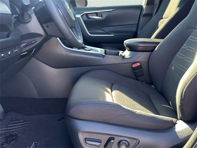 Used 2024 Toyota RAV4 SE w/ Convenience Package image 21