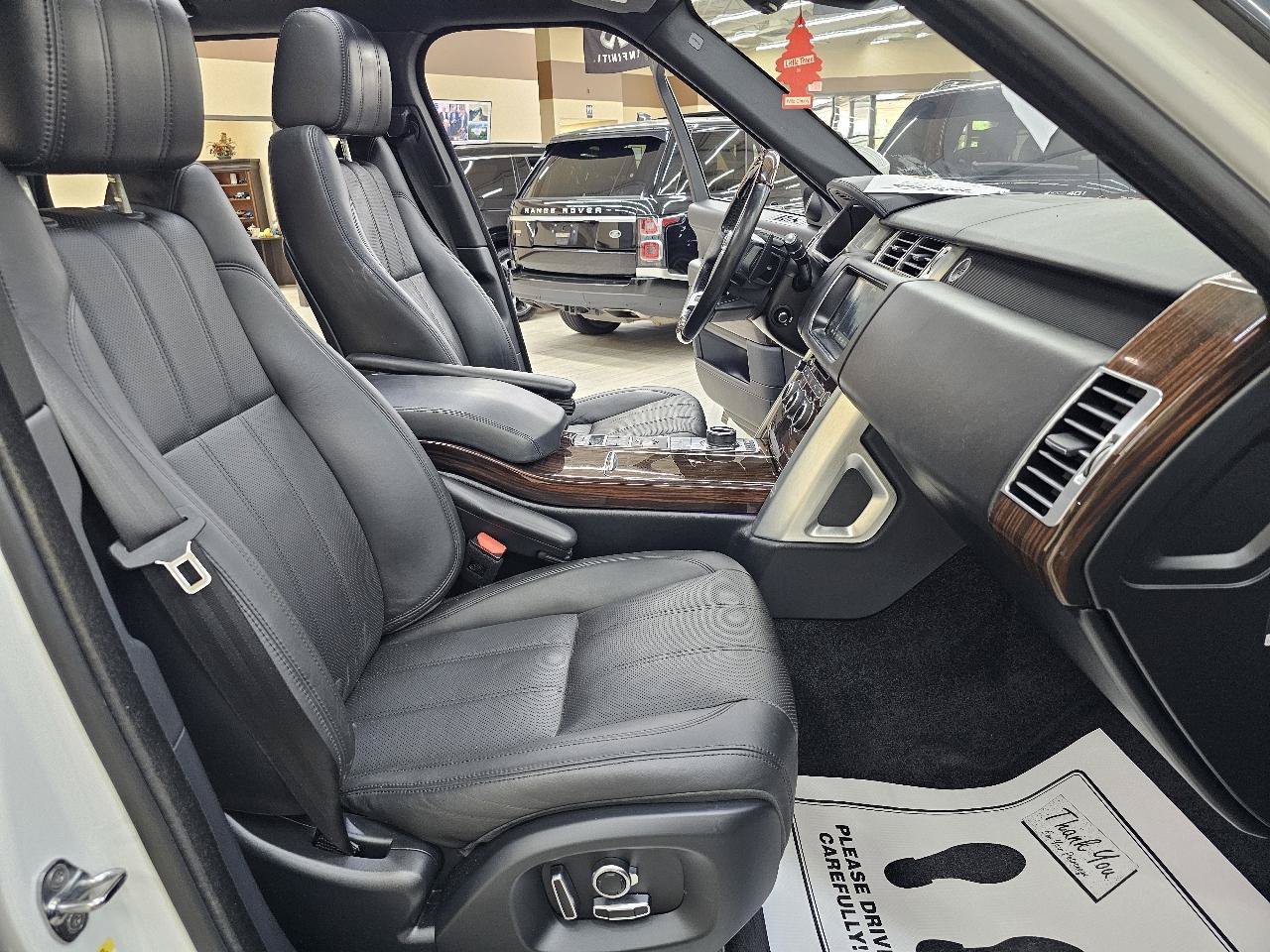 Used 2017 Land Rover Range Rover HSE AWD/4WD image 22