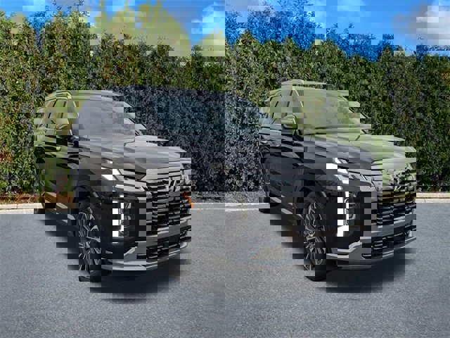 Used 2023 Hyundai Palisade Calligraphy image 3