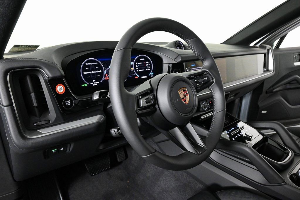 New 2026 Porsche Cayenne Coupe AWD/4WD image 4