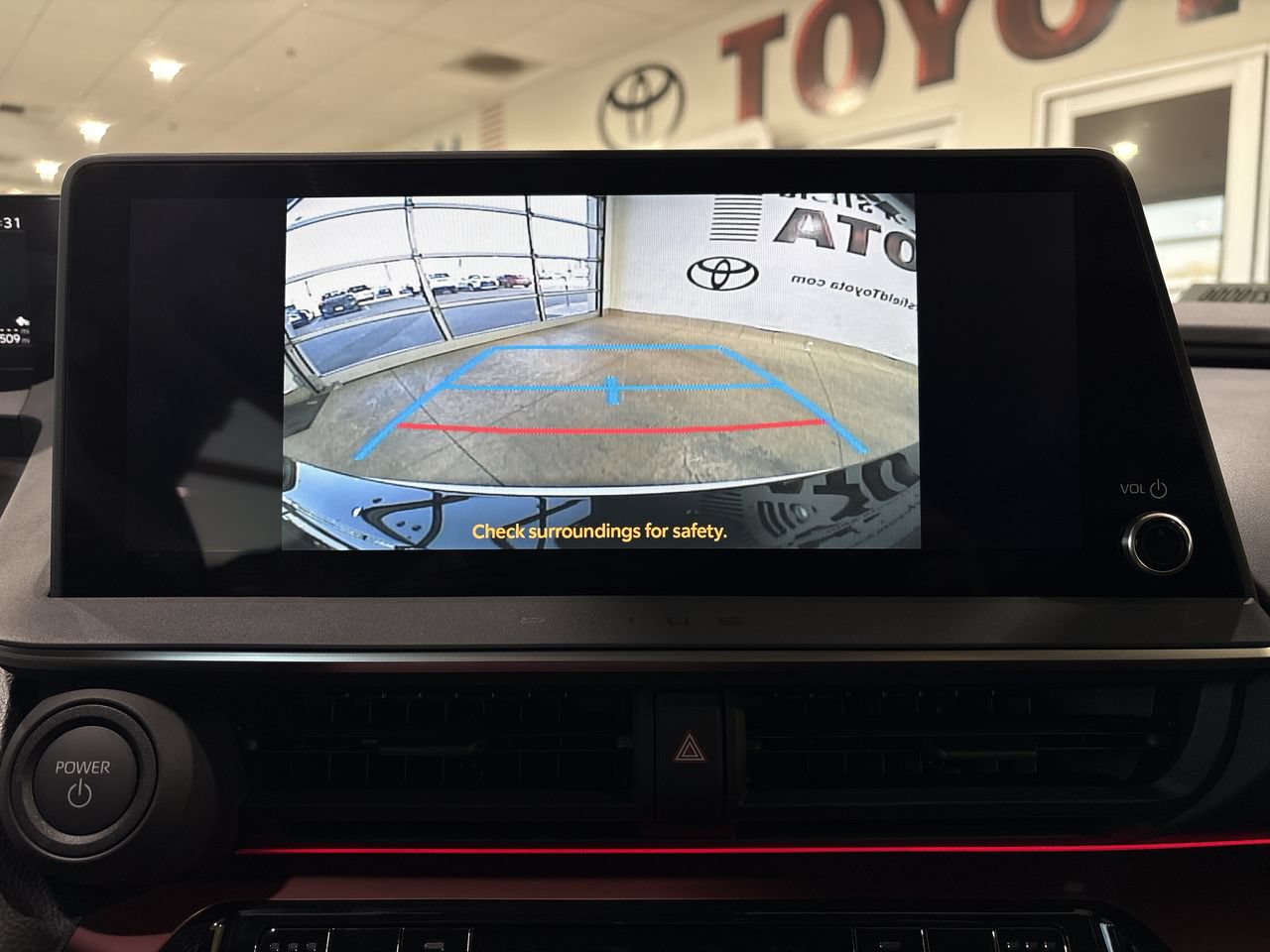 New 2027 Toyota Prius Plug-In Hybrid FWD image 18