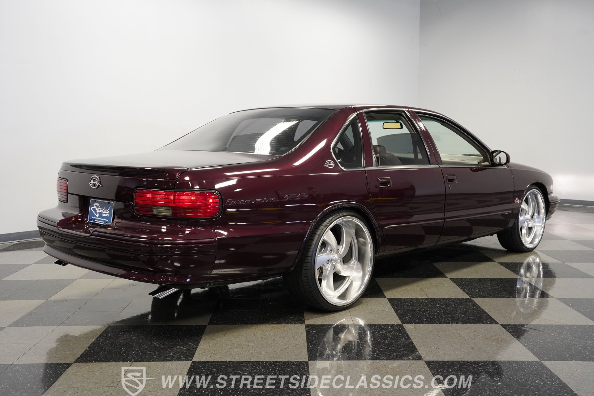 Used 1996 Chevrolet Impala SS RWD image 13