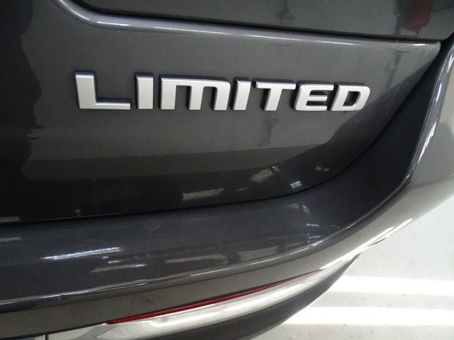 Certified 2025 Jeep Grand Cherokee Limited w/ Luxury Tech Group II AWD/4WD image 28
