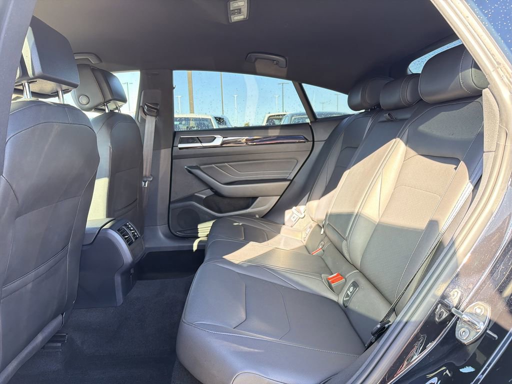 Used 2022 Volkswagen Arteon SE image 14